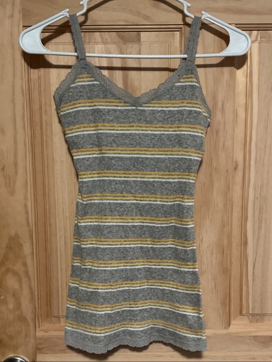 Aeropostale Tops - Aeropostale Gray and Yellow Striped Lace-Trim Tank Top with built in bra